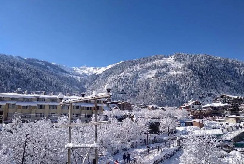 Himalayan Woods Cottage - Manali (Himachal Pradesh) — Photos 1